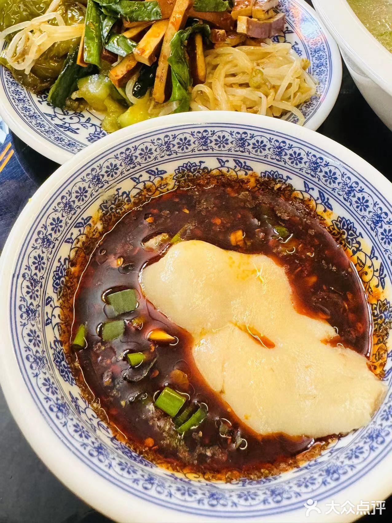 市中心地道美味，鲜香正心堂老妈蹄花
