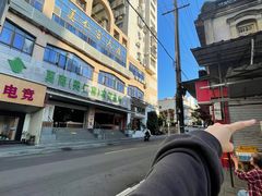 -溪岸路花鸟市场
