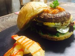 -HIGH FIVE哈福手工汉堡(桂林路店)