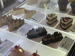 -Fridi Patisserie Cafe