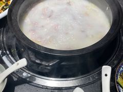 -大匠工房古船木艺术餐厅·猪肚鸡专门店(长白仙岛店)
