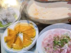 -赵美丽·重庆社区火锅·直营店(火车东站·中豪国际店)