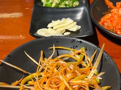-肉甲韩国木炭烤肉(新壹街1店)