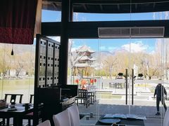 -丽江悦榕庄酒店-明月·雪山庭院餐厅