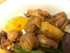 猪尾巴土豆炖鸡肉-西北45°(世茂广场店)