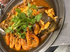 -新天明砂锅鱼头煲