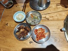 -小花花炭火烤肉·十五年延吉风味(左家庄店)