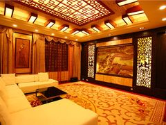 -金孔雀温泉旅游度假村