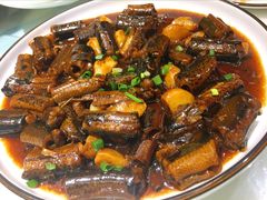 -松沪名灶·豆浆鱼头·新上海菜(飞航吾悦广场店)