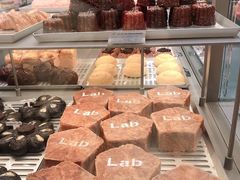 -好利来(上海虹桥新天地Lab主题店)
