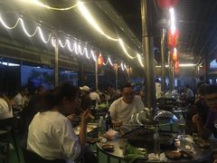 等位区-胡四哥特色火盆烧烤(总店)