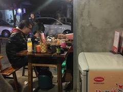 -黄潇洒老火锅(九眼桥宏济巷店)