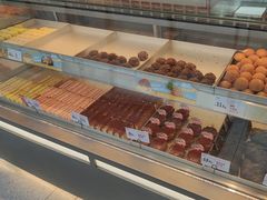 -读酥世家(松江新城地铁站店)