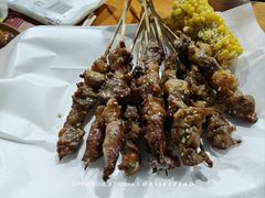 -巴汗羊肉串烧烤店