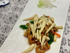 泡藕尖炒秋葵爽肉-客家汇·客家传承菜(水库店)