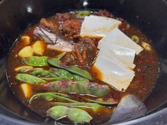 -哈尔滨烧烤·山河村铁锅炖(交大店)