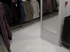 -优衣库(上海正大广场店)