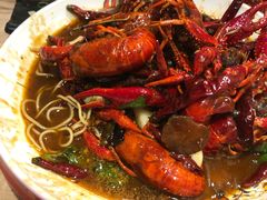 -老街烧烤大排档·地道湖北菜·龙虾馆(汉口火车站店)