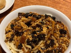 -清真吴记门钉肉饼·喜多利