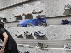 -SALOMON萨洛蒙(北京王府中环店)