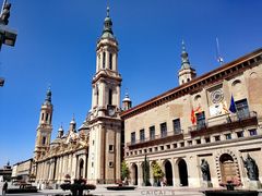 -皮拉尔圣母圣殿主教座堂