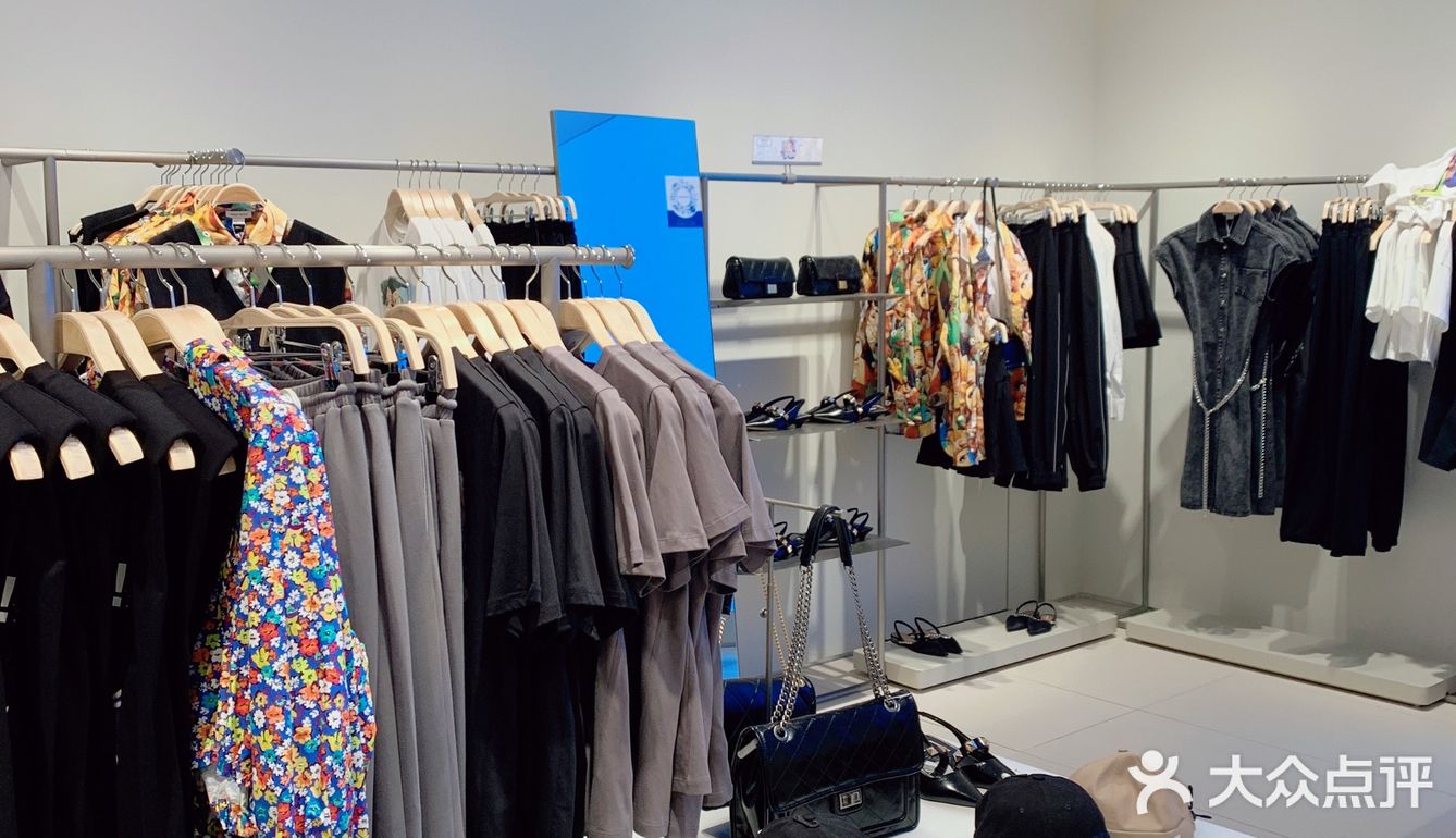 国货之光UR | 一周不逛就会上新N多新款了