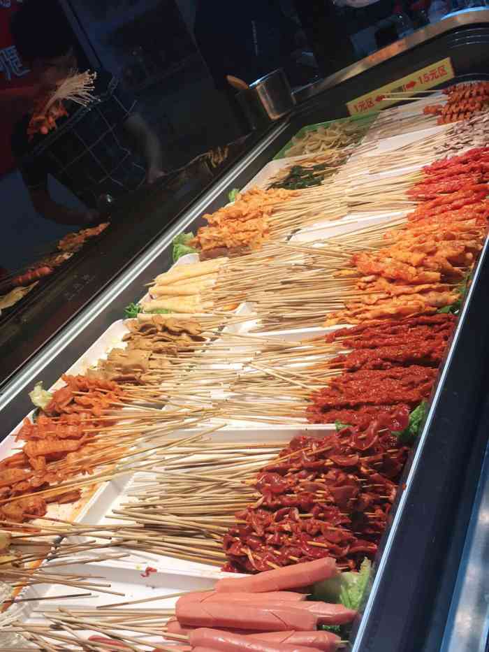 阿遇烤五花肉(凯德广场魅力店)-"第二次来吃了,最喜欢烤的火腿肠和