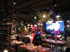 大堂-临界音乐酒馆·小龙虾·江湖菜(华熙LIVE·鱼洞店)
