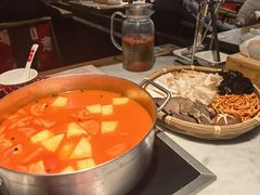 -尚尚仙·酸汤猪手·猪肚鸡火锅(华联万柳购物中心店)