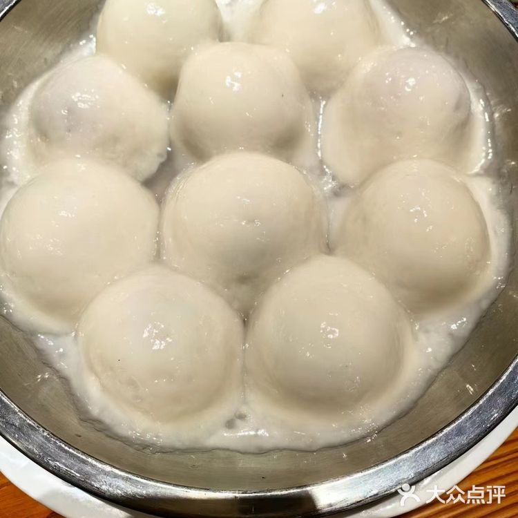 孩子爱！今天我们来到了位于吉林的宏顺活鱼餐厅