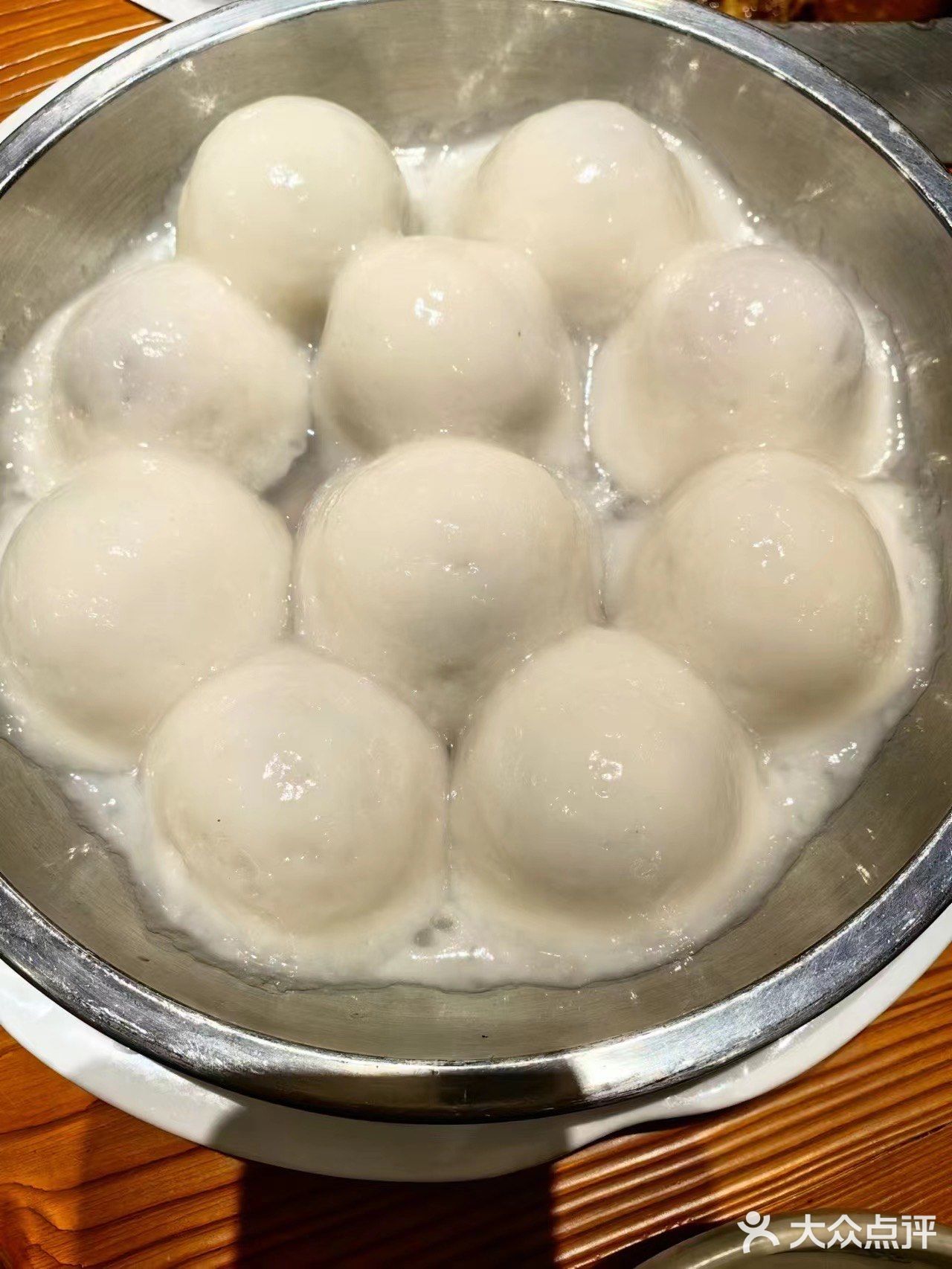孩子爱！今天我们来到了位于吉林的宏顺活鱼餐厅