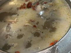 -光头药膳鸡(莱茵小镇店)