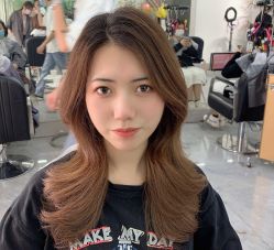 -COMO SALON 烫染可茉发型
