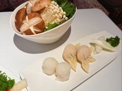 -洋房火锅(上海新天地南北里店)