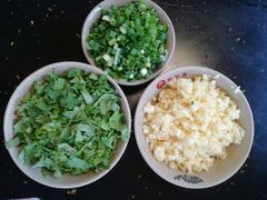 -茅草房·河畔园林火锅