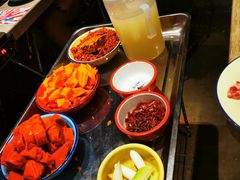 重庆原始红油现炒锅底-王歘歘·chuǎ火锅(五道营店)