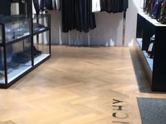 -GIVENCHY(佛罗伦萨小镇奥莱店)