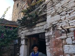 -高荡千年布依古寨旅游景区