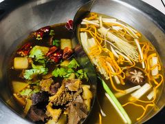 -喜悦小串丹东小黄牛海鲜烧烤大排档(民主广场店)