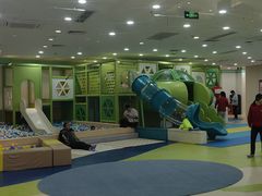 -乐之童成长中心(宝山万达店)