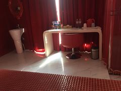 -天鹅恋主题酒店(光谷广场步行街店)