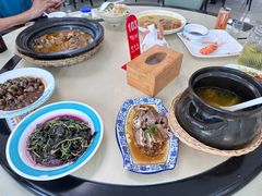 -七的湖·晚芳亭·阳澄湖农家菜·大闸蟹(莲花岛店)