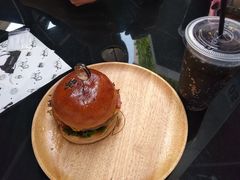 -龙治汉堡(中华城店)