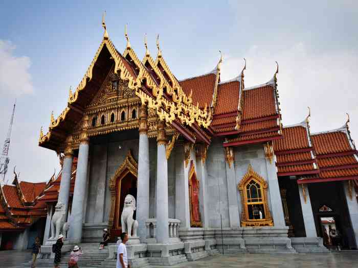 大理石寺-"云石寺是泰国的一间寺庙,位于是曼谷的阿裕.