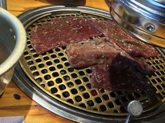 -唯成•韩国炭火烤肉 유성고기