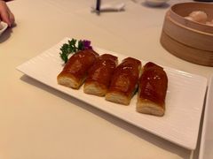 蜜汁叉烧酥-利苑酒家(合景国际金融广场店)