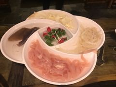 -老房老舍重庆火锅(假日城市店)