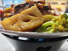 -天天向上素食餐厅(五台山店)