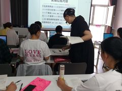 -爱月宝月嫂·育儿嫂(哈尔滨总店)