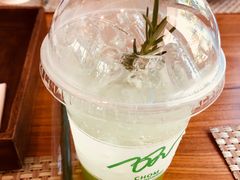 -Chom Cafe and Restaurant